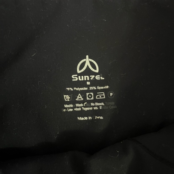 Sunzel 28” Leggings - Picture 8 of 8